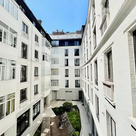 Apartment Luxury Champs Elysees